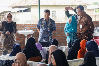 Gubernur Ahmad Luthfi Dorong UMKM Batik Sragen Jadi Motor Ekonomi Rakyat dan Warisan Budaya
