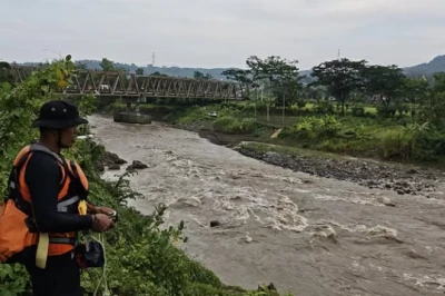 Tragedi Sungai Jolinggo: Enam Mahasiswa UIN Walisongo Terseret Arus, Empat Meninggal Dunia Dua masih Hilang