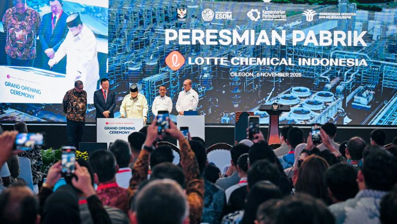 Presiden Prabowo Resmikan Pabrik Petrokimia Senilai USD3,9 Miliar di Cilegon
