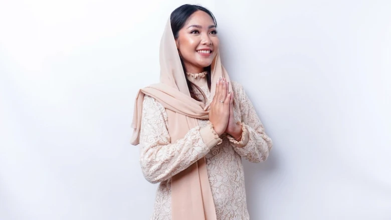 Baju Cream Cocok dengan Jilbab Warna Apa? Ini Jawabannya!