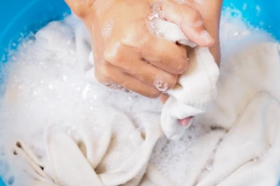 10 Rekomendasi Pemutih Baju Terbaik dan Paling Ampuh!