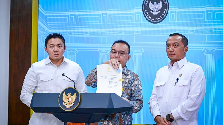 Presiden Prabowo Resmi Tandatangani Rehabilitasi Direksi ASDP Usai Kajian Mendalam DPR dan Pemerintah