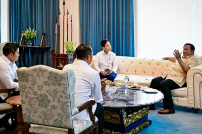 Presiden Prabowo Terima Laporan Wapres Gibran Usai Hadiri KTT G20 di Johannesburg