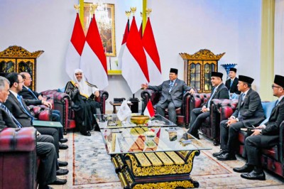 Presiden Prabowo Terima Sekjen Liga Muslim Dunia: Teguhkan Peran Indonesia dalam Perdamaian Global dan Layanan Haji