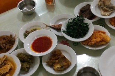 7 Rekomendasi Restoran Padang Terbaik di Semarang: Enak, Nyaman &amp; Mudah Dijangkau