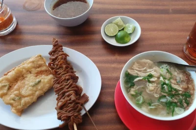 Rekomendasi Soto Enak di Semarang yang Tempatnya Nyaman untuk Makan Bersama
