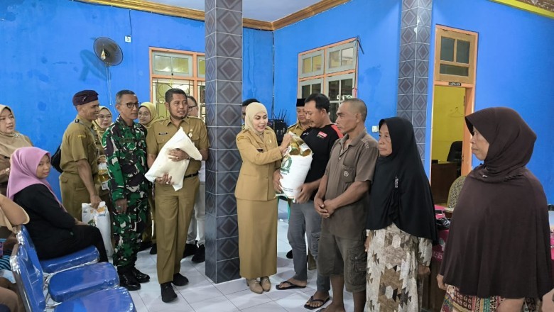 Bantuan Pangan Cair! 71 Ribu KK Kendal Terima Beras dan Minyak Goreng