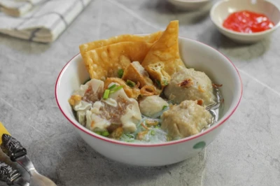 Cara Membuat Bakso Ayam Sendiri di Rumah dengan Mudah dan Kenyal