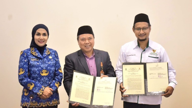 Pemkab Kendal Gandeng Baznas Salurkan Beasiswa ke Warga Berprestasi, Dorong Program Satu Desa Satu Sarjana