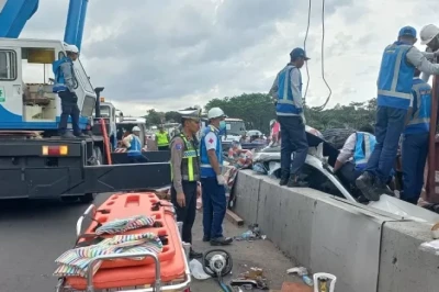 Evakuasi Kecelakaan Maut Tol Batang–Semarang KM 354 Berlangsung 7 Jam, 1 Orang Tewas