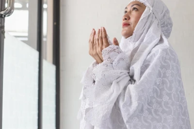 Doa Bangun Tidur: Lafal Bacaan, Adab, dan Keutamaannya