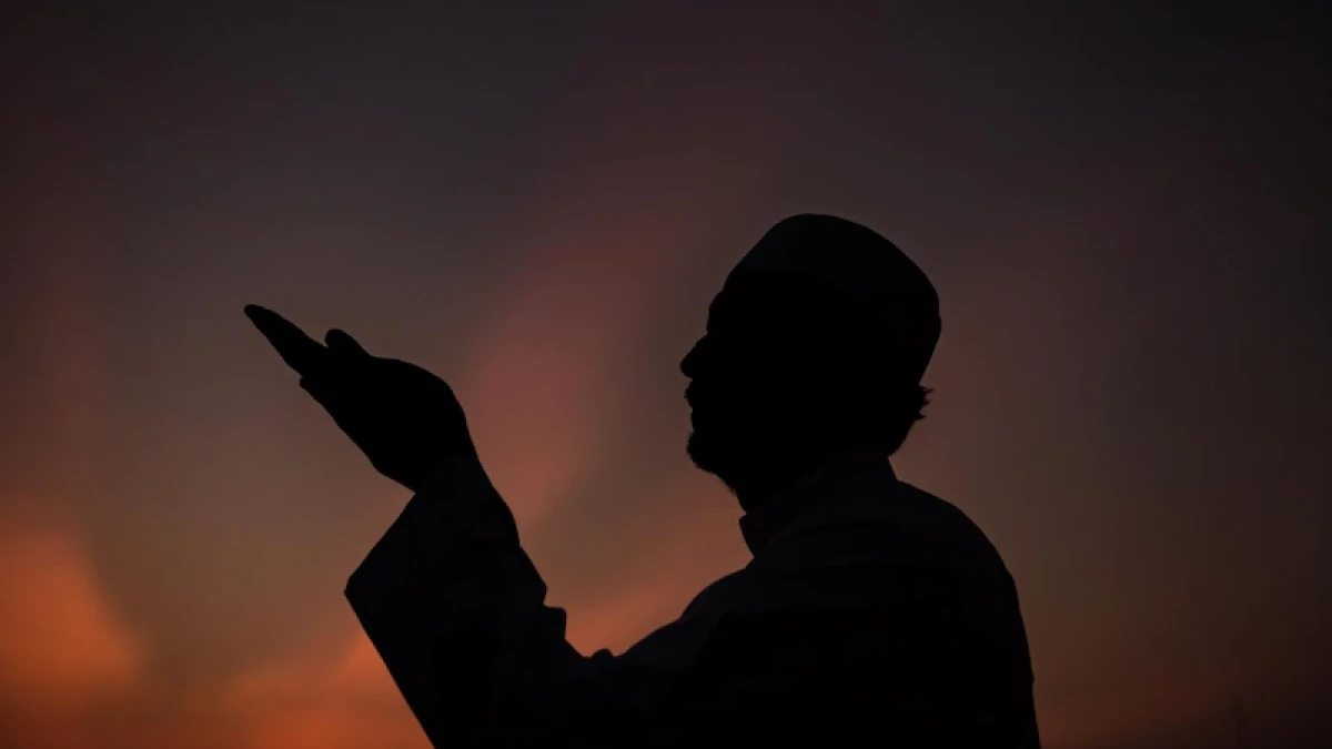 Doa Nisfu Sya’ban Lengkap Arab, Latin, dan Artinya