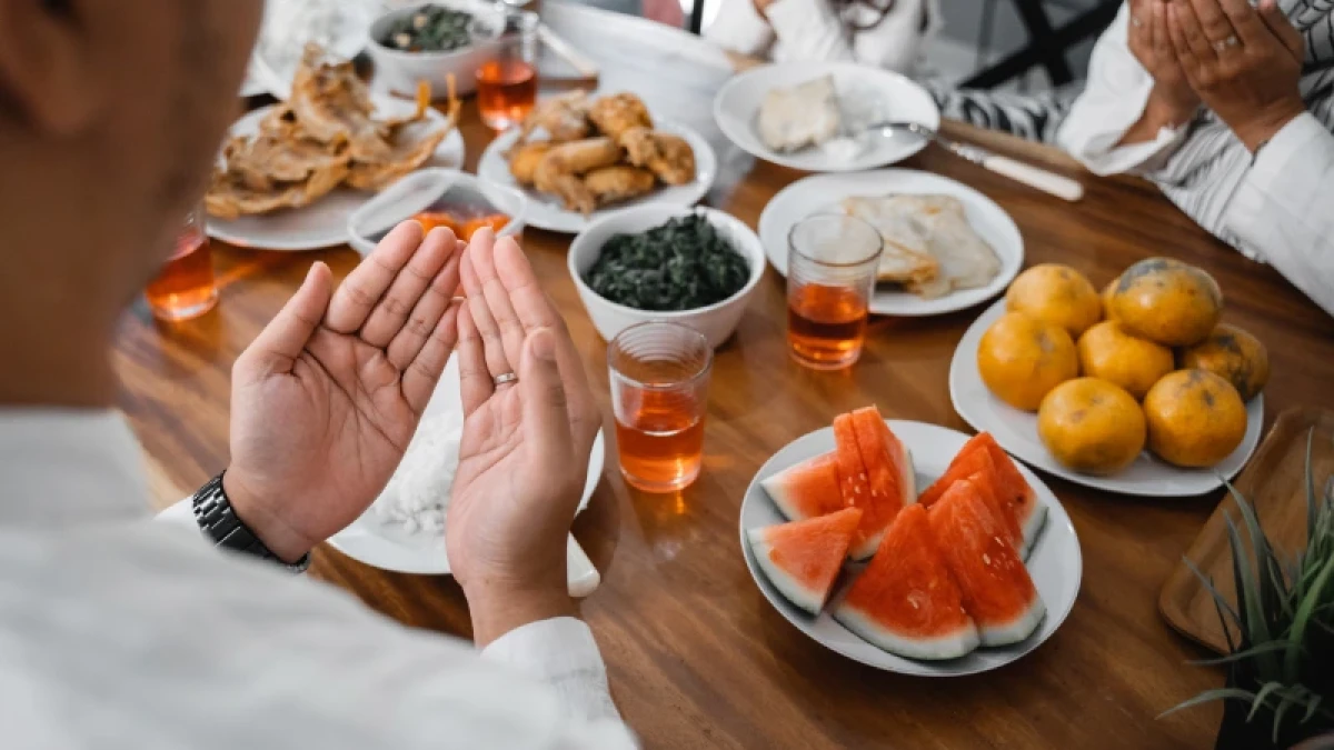 Doa & Niat Puasa Arafah, Lengkap dengan Bacaan Berbuka