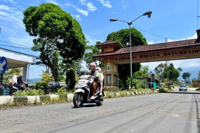 Jelang Lebaran 2026, Pemprov Jateng Percepat Perbaikan Jalan Akses ke Destinasi Wisata