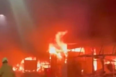 Kebakaran Hebat di Pasar Kanjengan Semarang! Ratusan Kios Hangus, Warga Panik