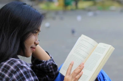 27 Rekomendasi Buku Novel Remaja yang Wajib Dibaca