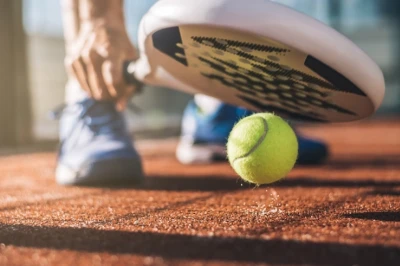 Padel Olahraga Apa? Kenali Sejarah dan Aturan Bermainnya!