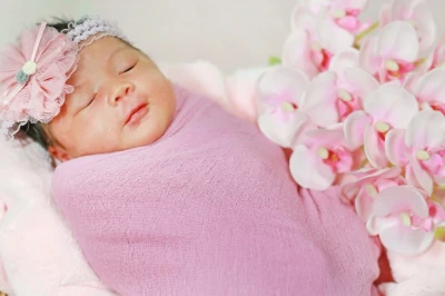100 Inspirasi Rangkaian Nama Bayi Perempuan Bermakna