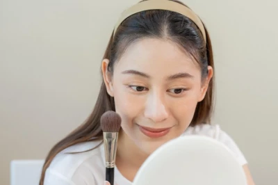 Cara Make Up Natural tapi Cantik untuk Pemula, Simpel!