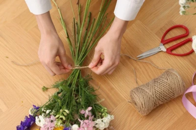 Cara Membuat Buket Bunga Sederhana dan Cantik untuk Pemula!