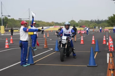 Komitmen Budaya #Cari_Aman, PT AHM Kalibrasi Ratusan Instruktur Safety Riding Terbaik