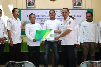 149 Nelayan Pesisir Batang Dapat Perlindungan BPJS Ketenagakerjaan