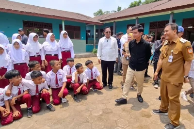 Wapres Gibran Tinjau Keracunan MBG di Batang, Wali Murid Minta Program Tetap Dilanjutkan
