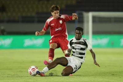 Drama di Manahan! Kendal Tornado Menang 2-0 Lawan Persis Solo, Camara Ousmane Cetak Gol Injury Time