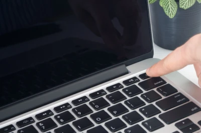Cara Restart Laptop Windows dan MacBook dengan Mudah & Aman
