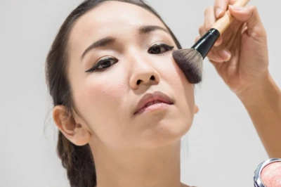 Apa Itu Oksidasi Make Up? Kenali Penyebab dan Solusinya